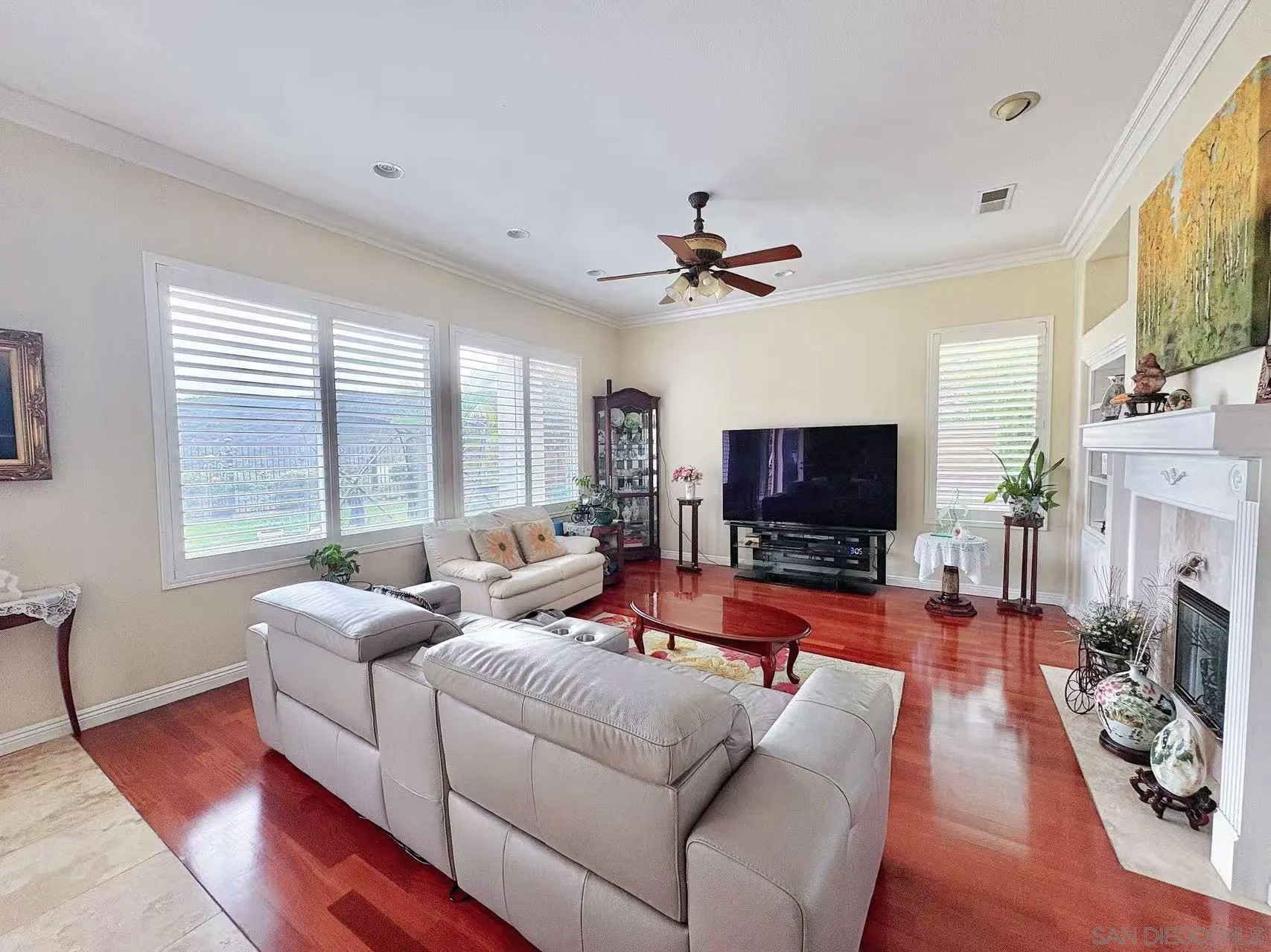 4985 Manor Ridge Ln