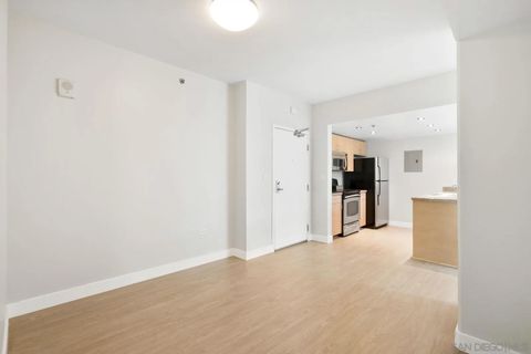 Tiny photo for 425 W Beech St #1003, San Diego, CA 92101 (MLS # 250039409)