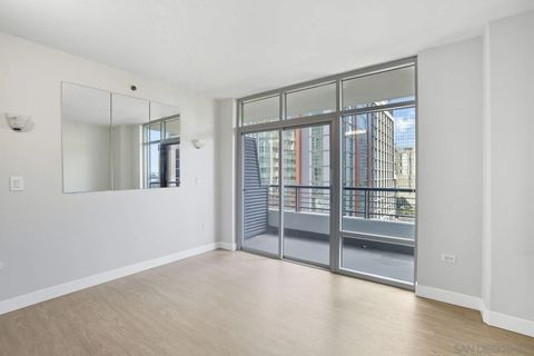 Tiny photo for 425 W Beech St #1003, San Diego, CA 92101 (MLS # 250039409)