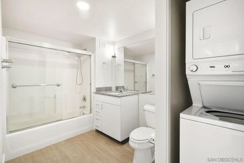 Tiny photo for 425 W Beech St #1003, San Diego, CA 92101 (MLS # 250039409)