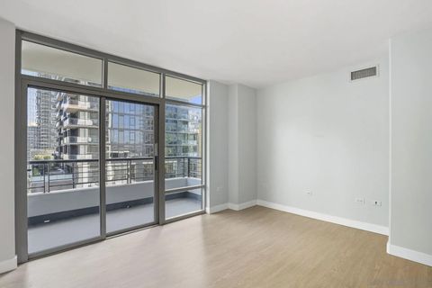 Tiny photo for 425 W Beech St #1003, San Diego, CA 92101 (MLS # 250039409)