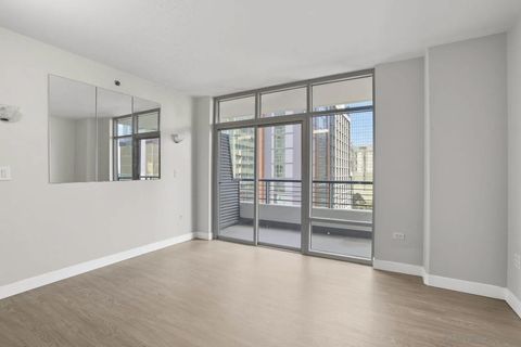 Tiny photo for 425 W Beech St #1003, San Diego, CA 92101 (MLS # 250039409)