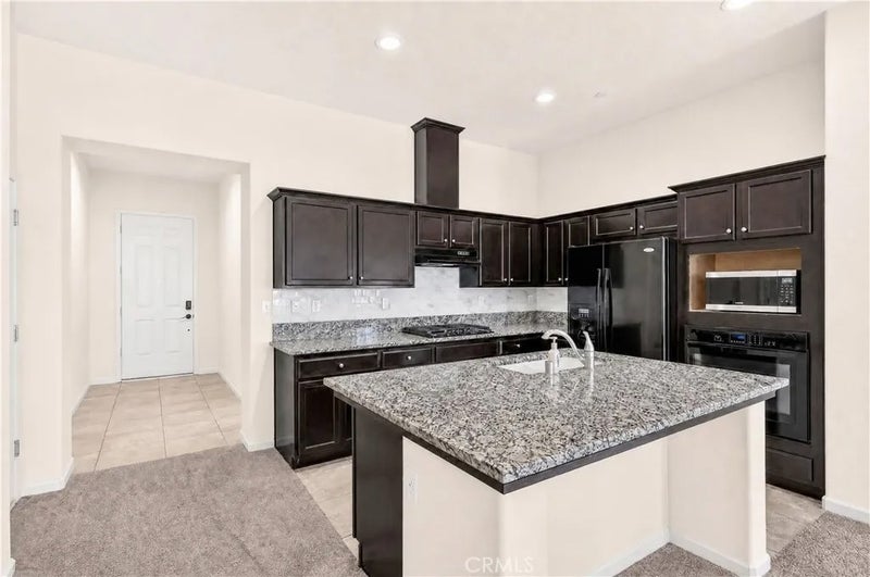 4395 Strathmore