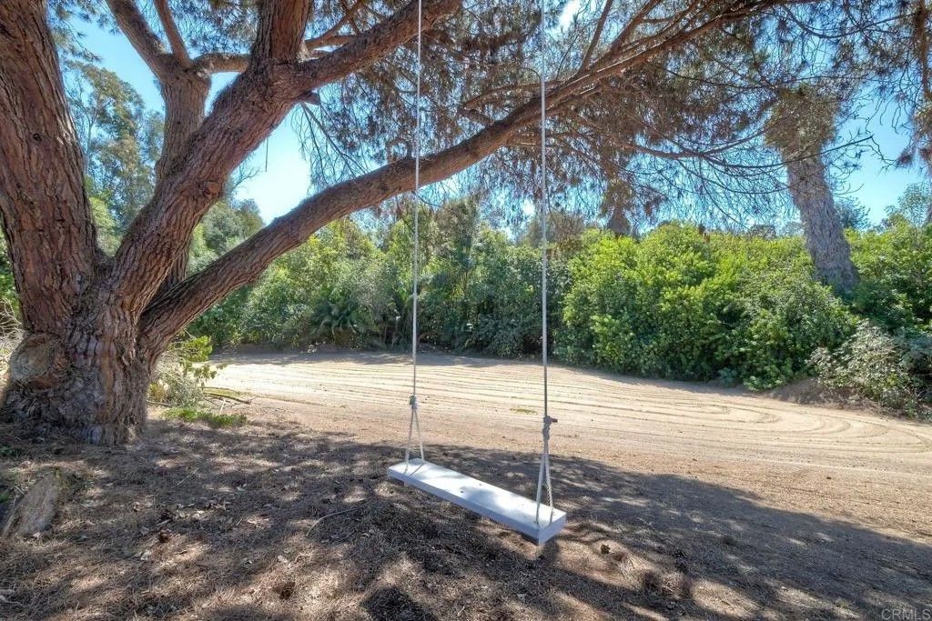 Photo of 554 Taylor Street, Vista, CA 92084 (MLS # NDP2509384)