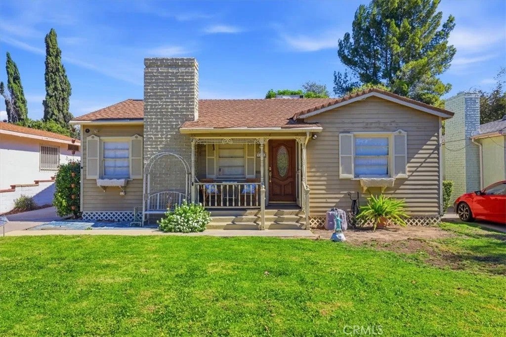 Photo of 3125 N Mayfield AVE, San Bernardino, CA 92405 (MLS # IV26221371)