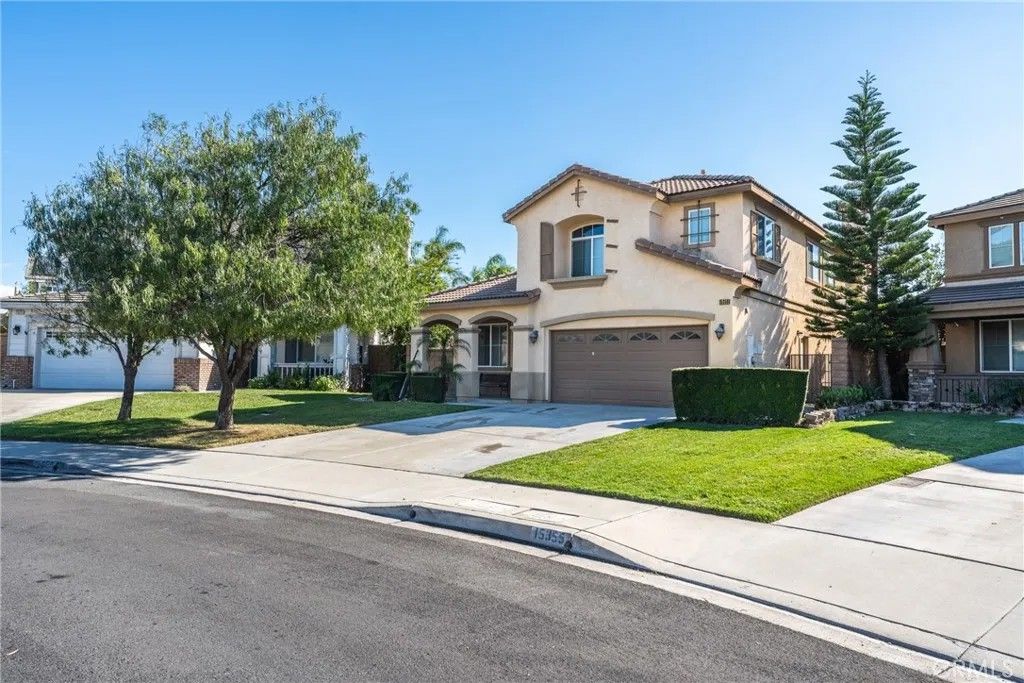 Photo of 15359 Palm Leaf Ln, Fontana, CA 92336 (MLS # IG26008553)