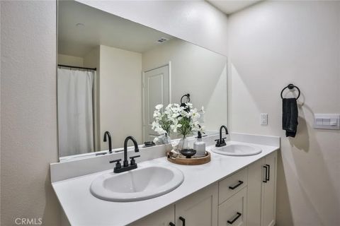 Tiny photo for 6392 Sierra Vista #5, Fontana, CA 92336 (MLS # CV26098237)