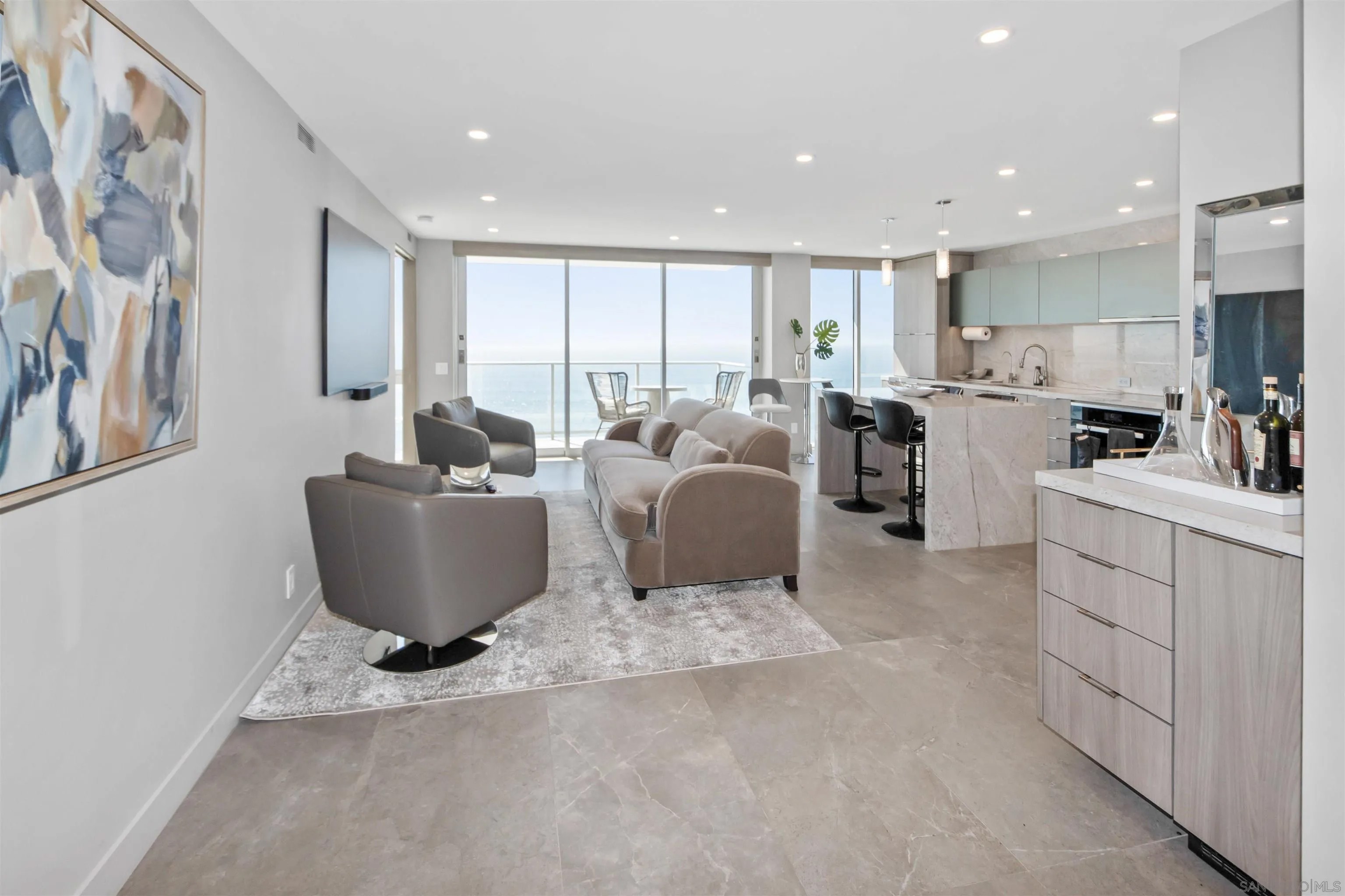 1830 Avenida Del Mundo 1608