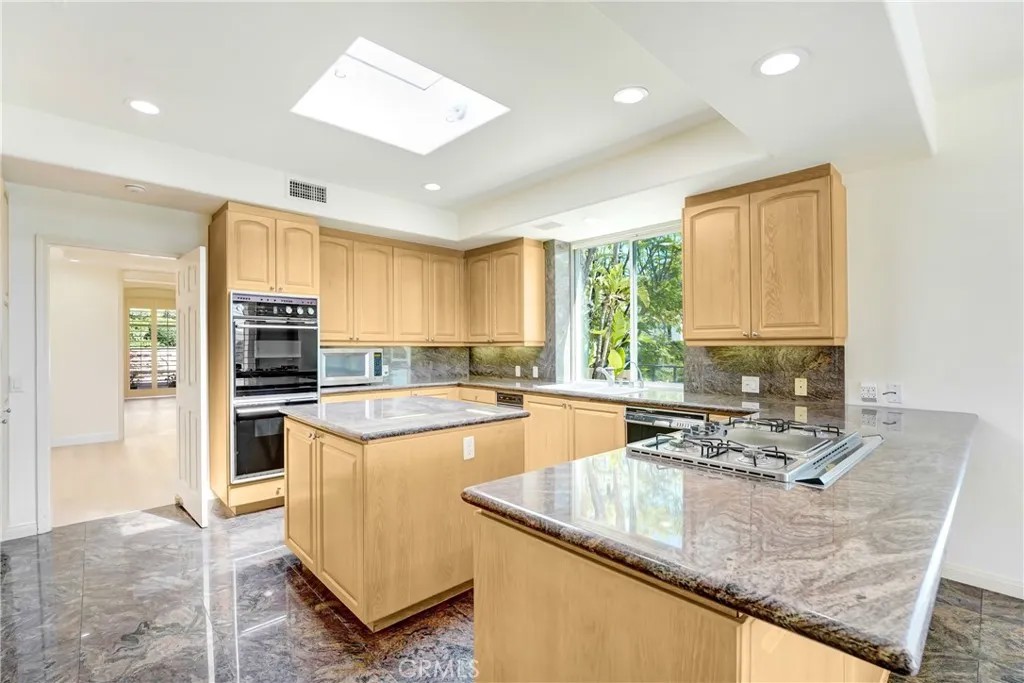 4570 Park Marbella