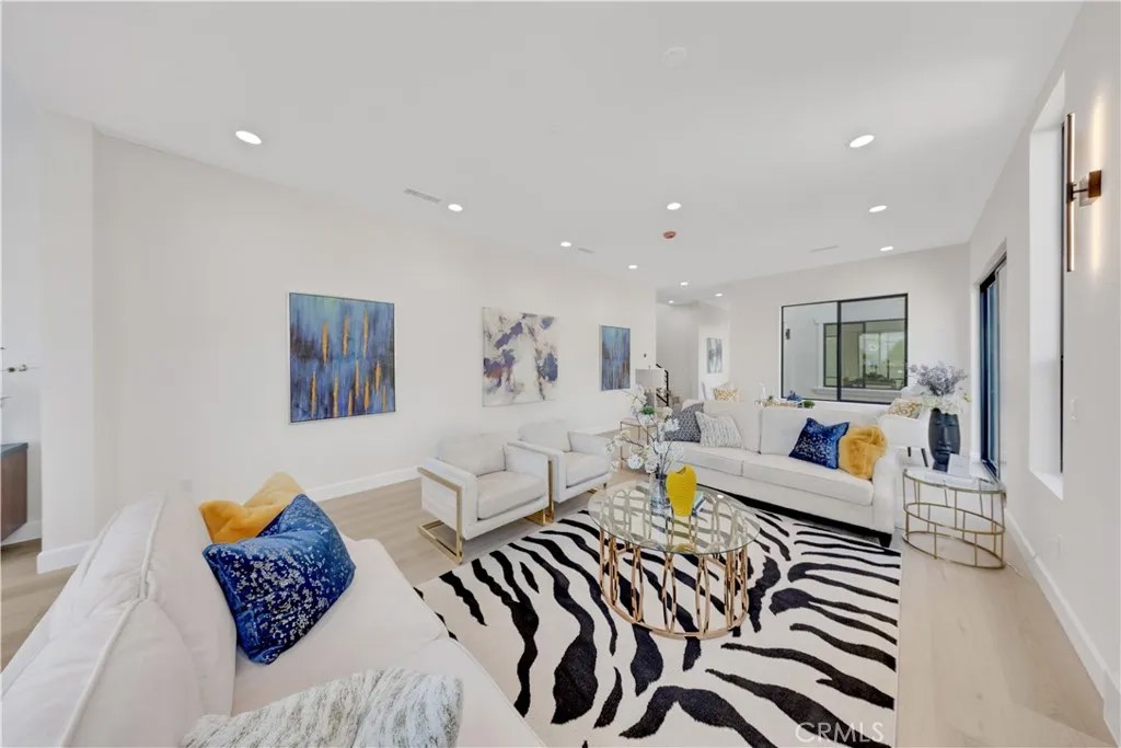 7156 Mooney