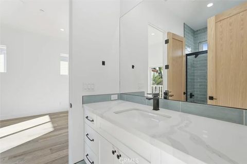 Tiny photo for 617 N Irena Avenue #C, Redondo Beach, CA 90277 (MLS # SB25273043)