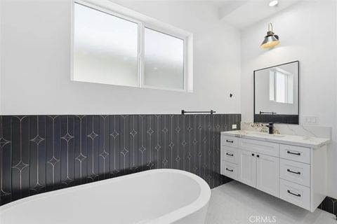 Tiny photo for 617 N Irena Avenue #C, Redondo Beach, CA 90277 (MLS # SB25273043)