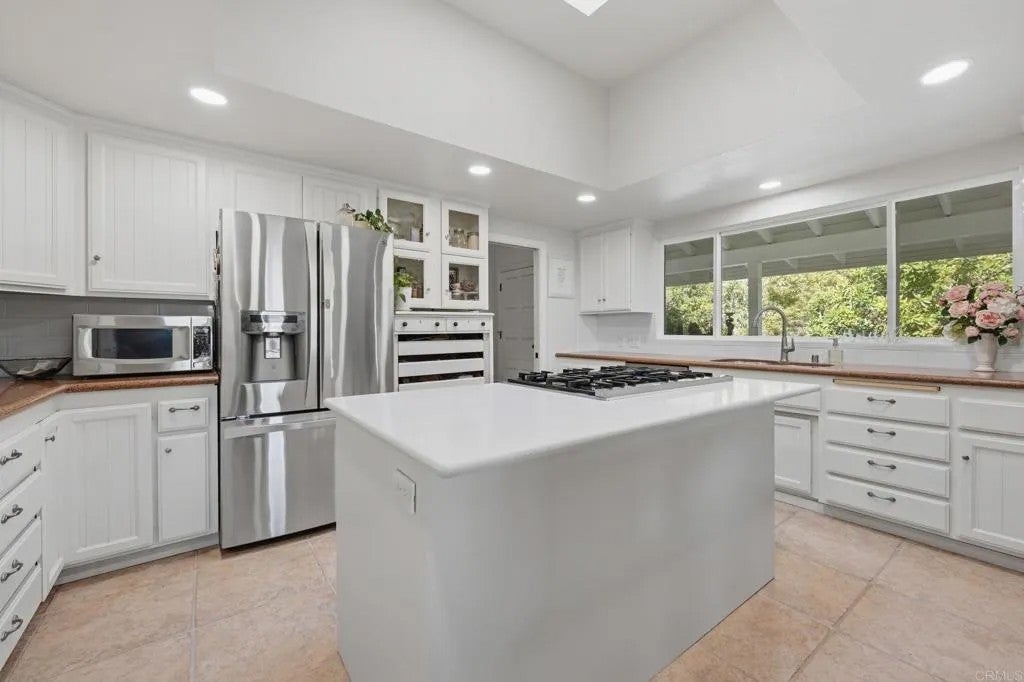 3830 Lake Garden Drive