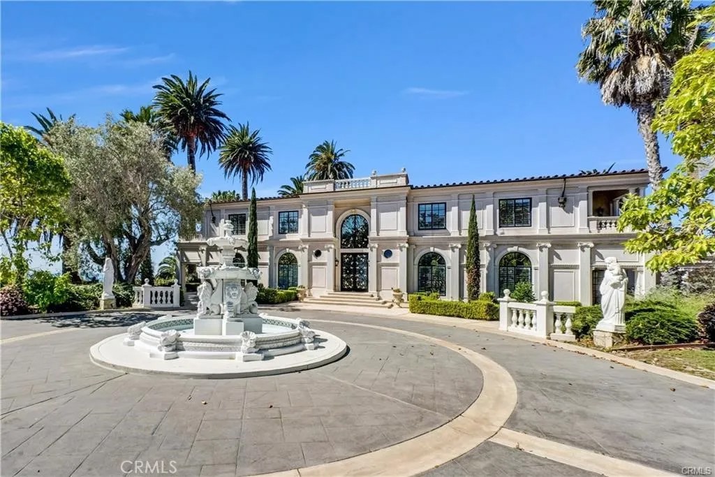 3300 Palos Verdes West