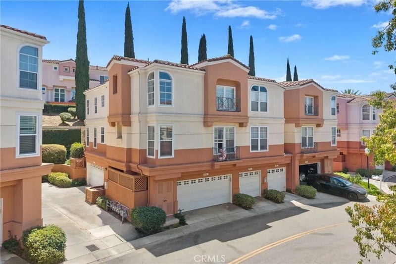8086 E Venice