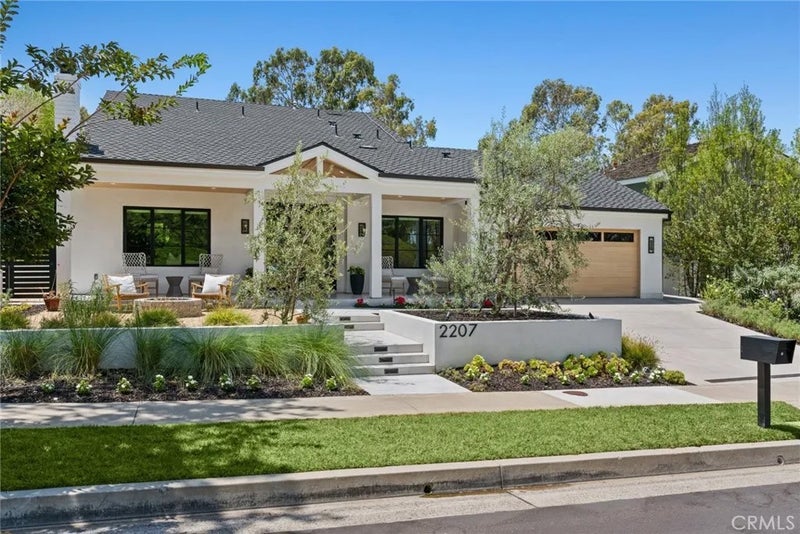 2207 Port Harwick