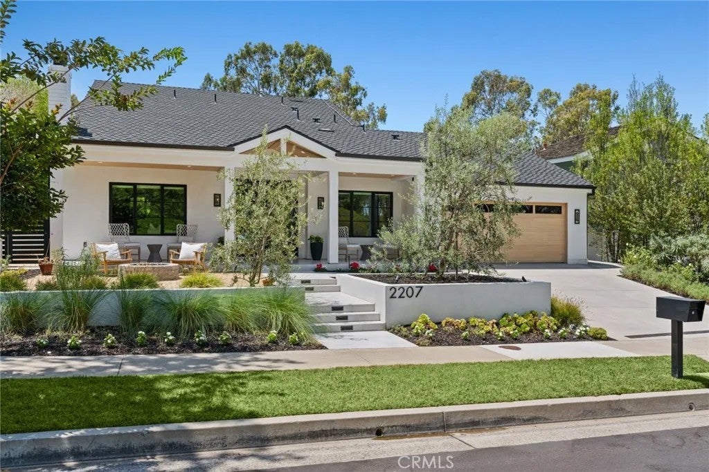 2207 Port Harwick