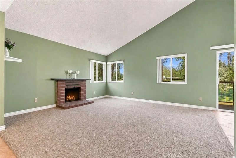3246 Little Mountain Drive