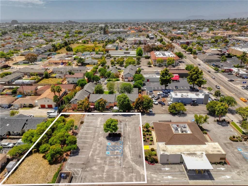 Photo of 1253 E Grand, Arroyo Grande, CA 93420 (MLS # PI26122331)