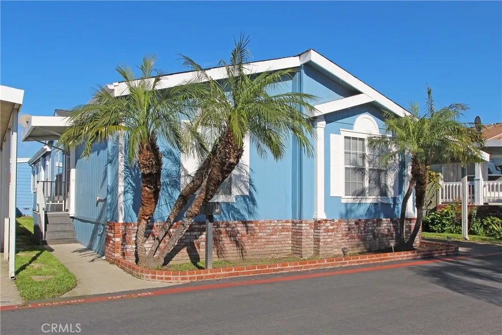 Photo of 3050 W Ball Rd, Anaheim, CA 92804 (MLS # NP26005220)