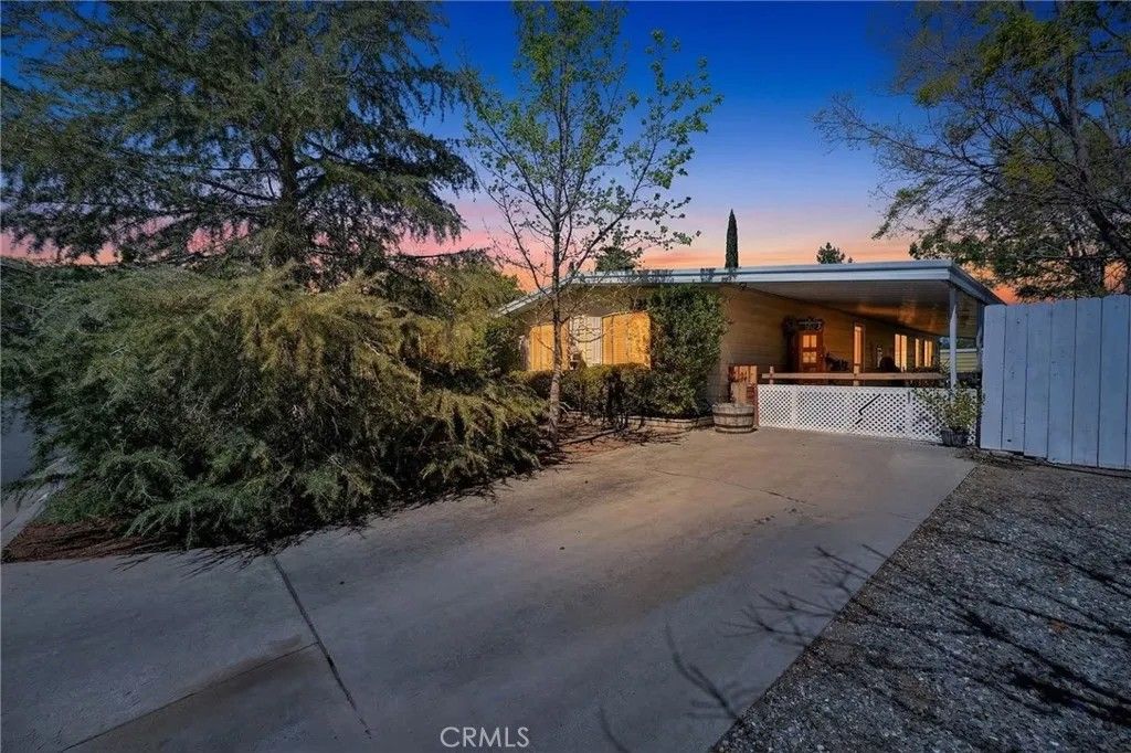 Photo of 43778 Hartley Ave, Hemet, CA 92544 (MLS # SW26056903)