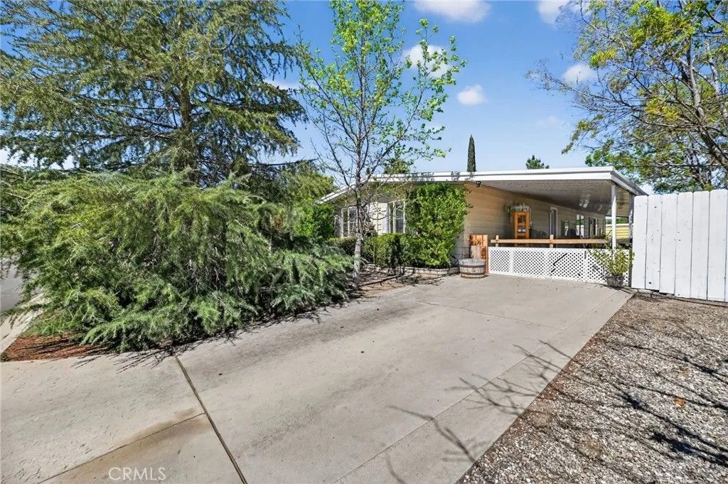 Photo of 43778 Hartley Ave, Hemet, CA 92544 (MLS # SW26056903)
