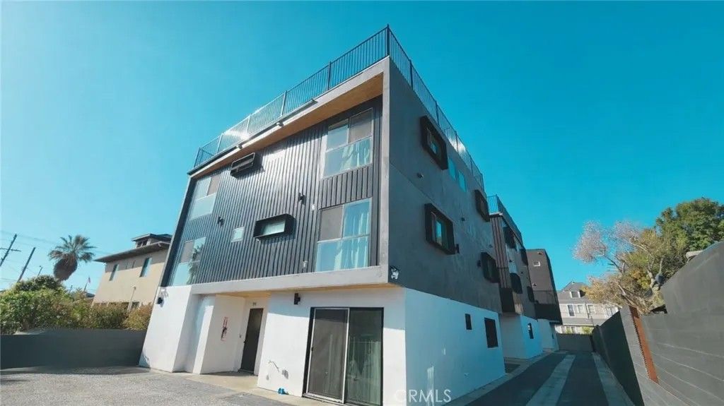 Photo of 351 S State St, Los Angeles, CA 90033 (MLS # PW26019991)