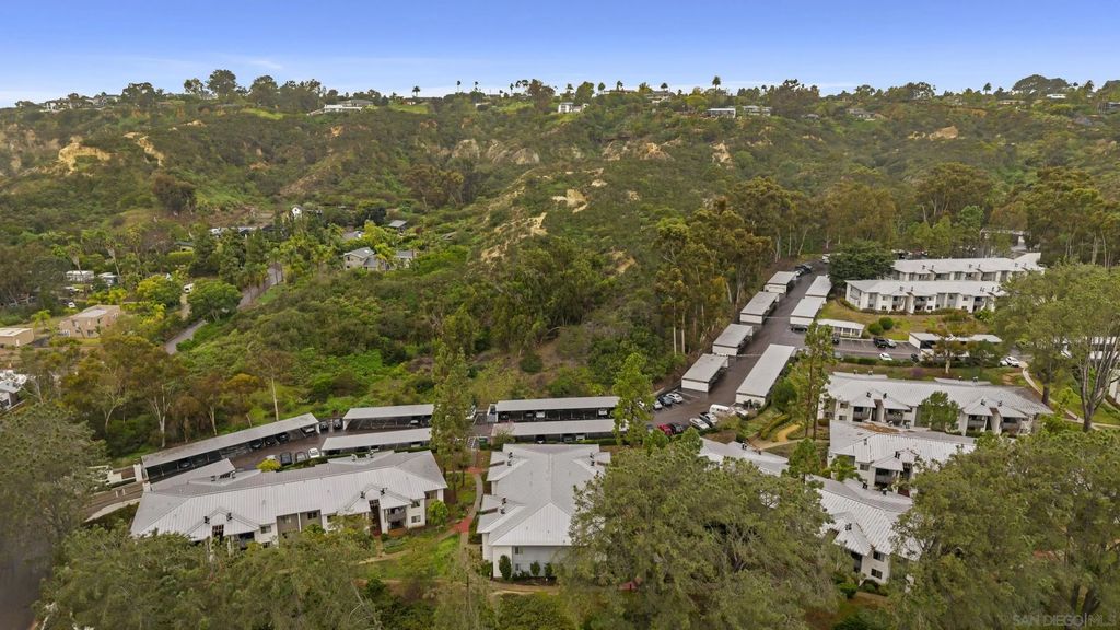 Photo of 1810 S El Camino Real Real #202, Encinitas, CA 92024 (MLS # 260004894)