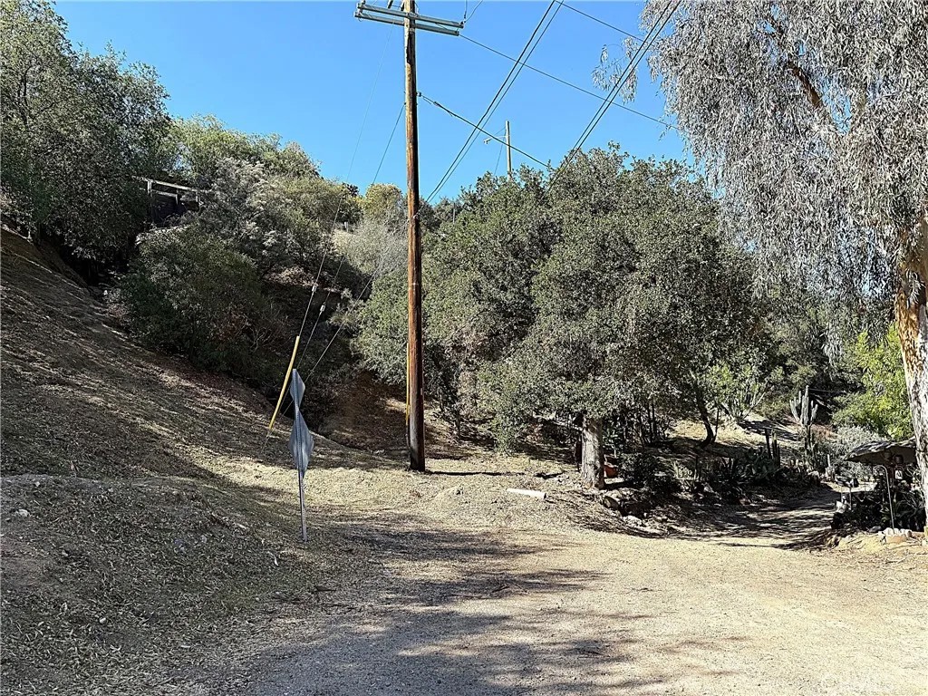0 High Cliff Trail