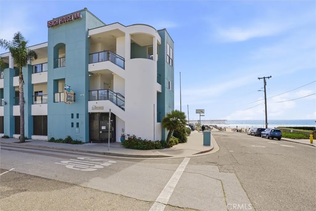 198 Main Street 305