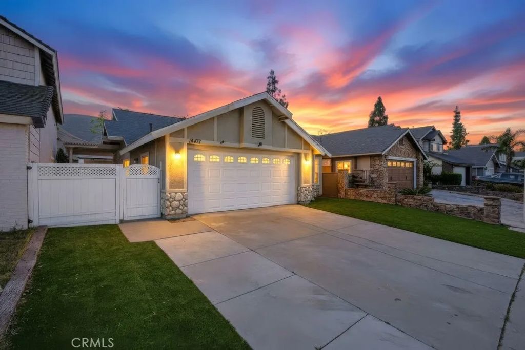 Photo of 14477 El Contento Ave, Fontana, CA 92337 (MLS # OC26061958)