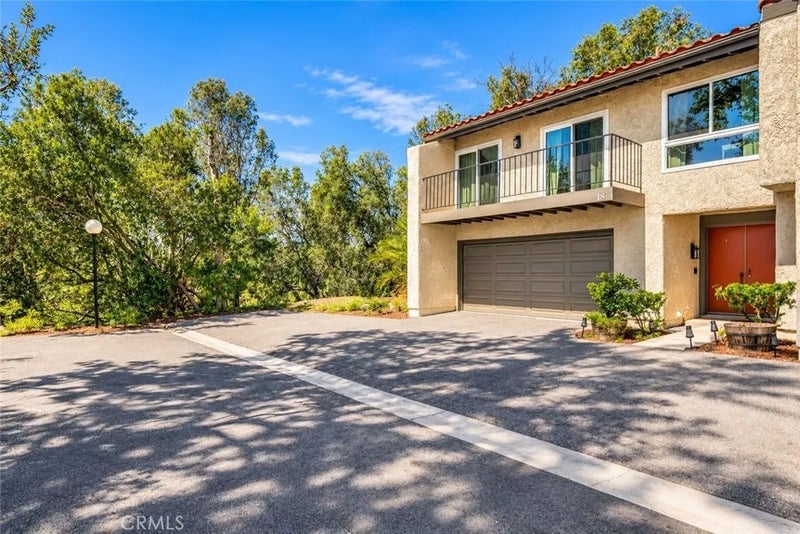19565 Rinaldi Street 18