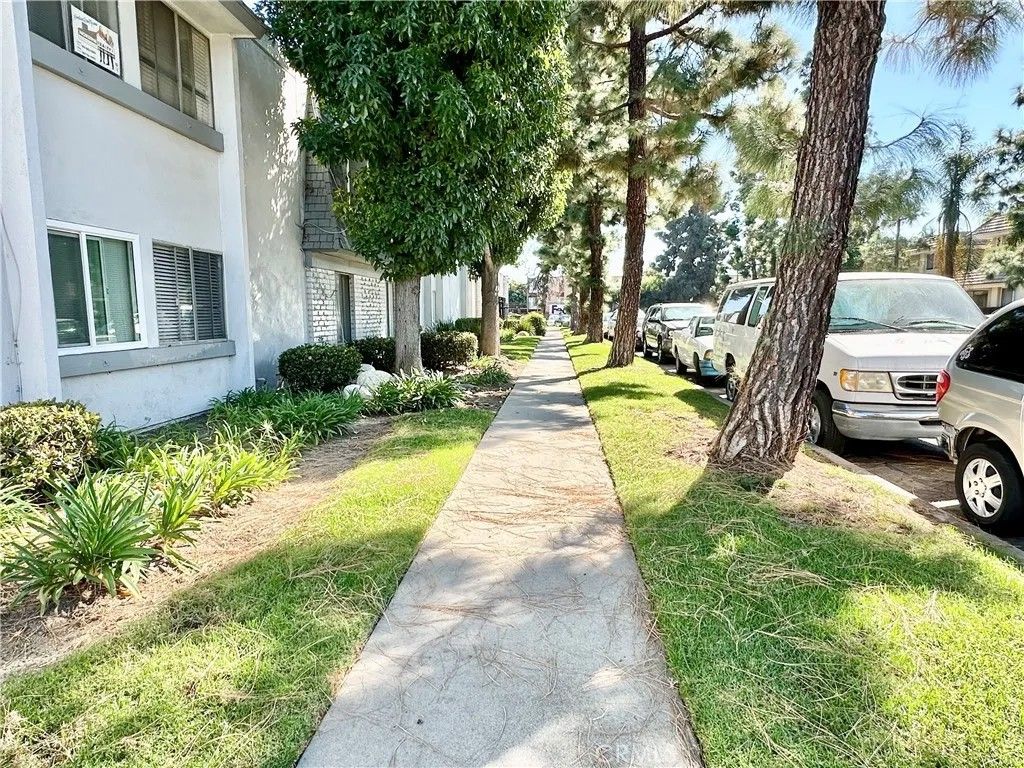 Photo of 5500 Ackerfield Avenue #502, Long Beach, CA 90805 (MLS # RS26113462)