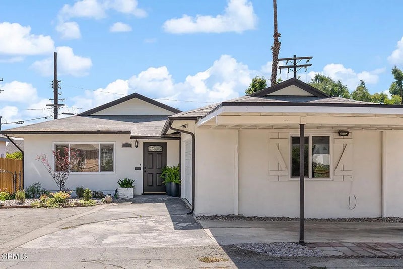 2211 Casitas Avenue