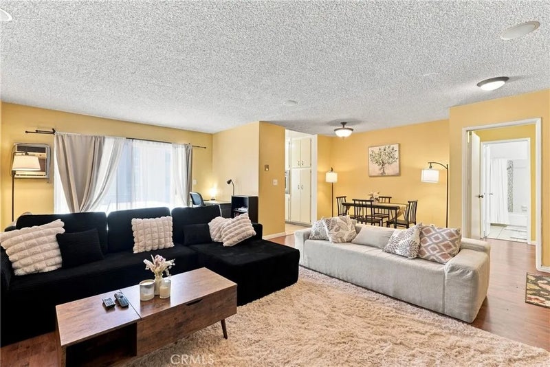 5625 Windsor Way 211