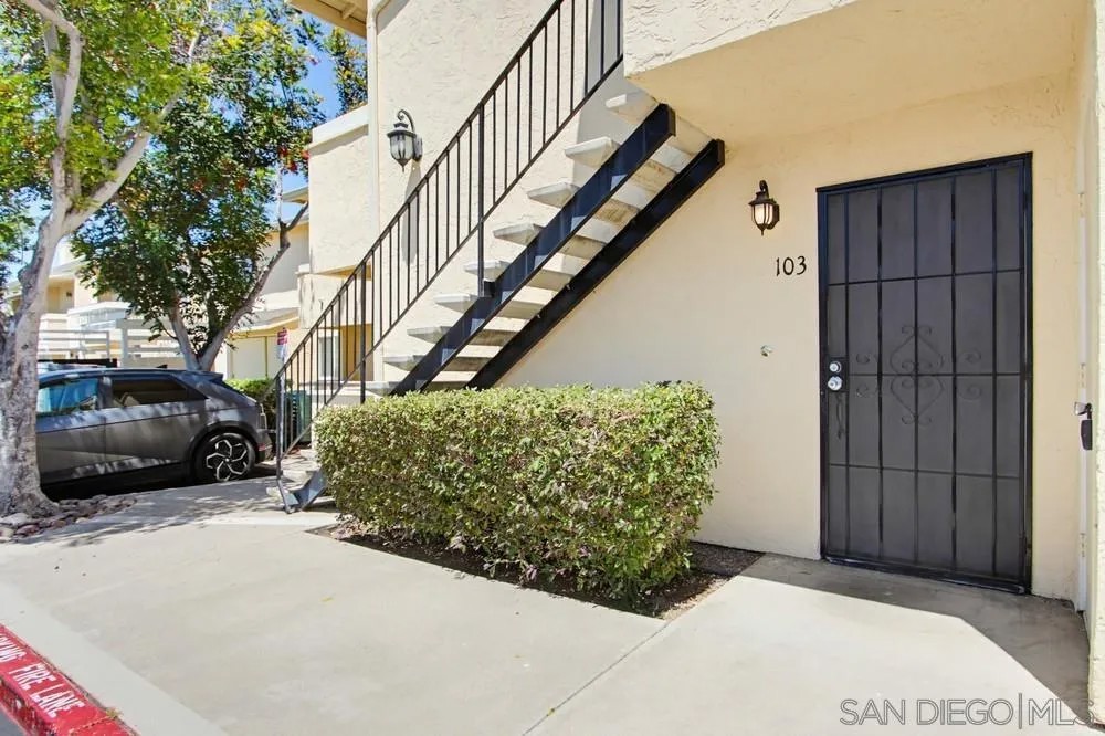9939 Erma Rd 103