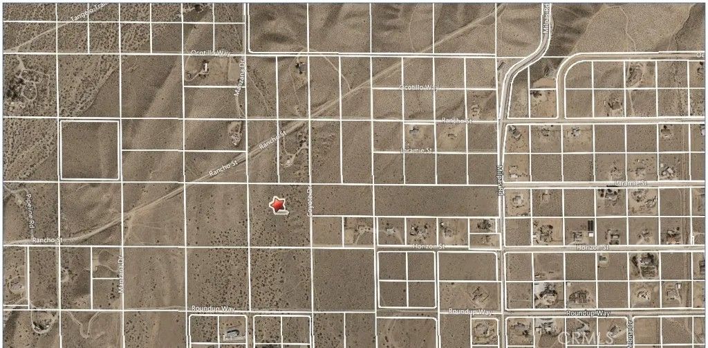 Photo of 25345 Laramie St, Apple Valley, CA 92307 (MLS # HD26096261)