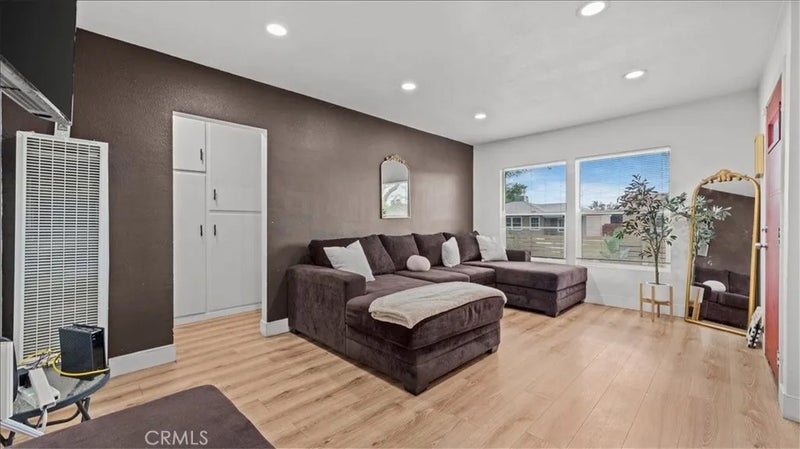 1516 Home