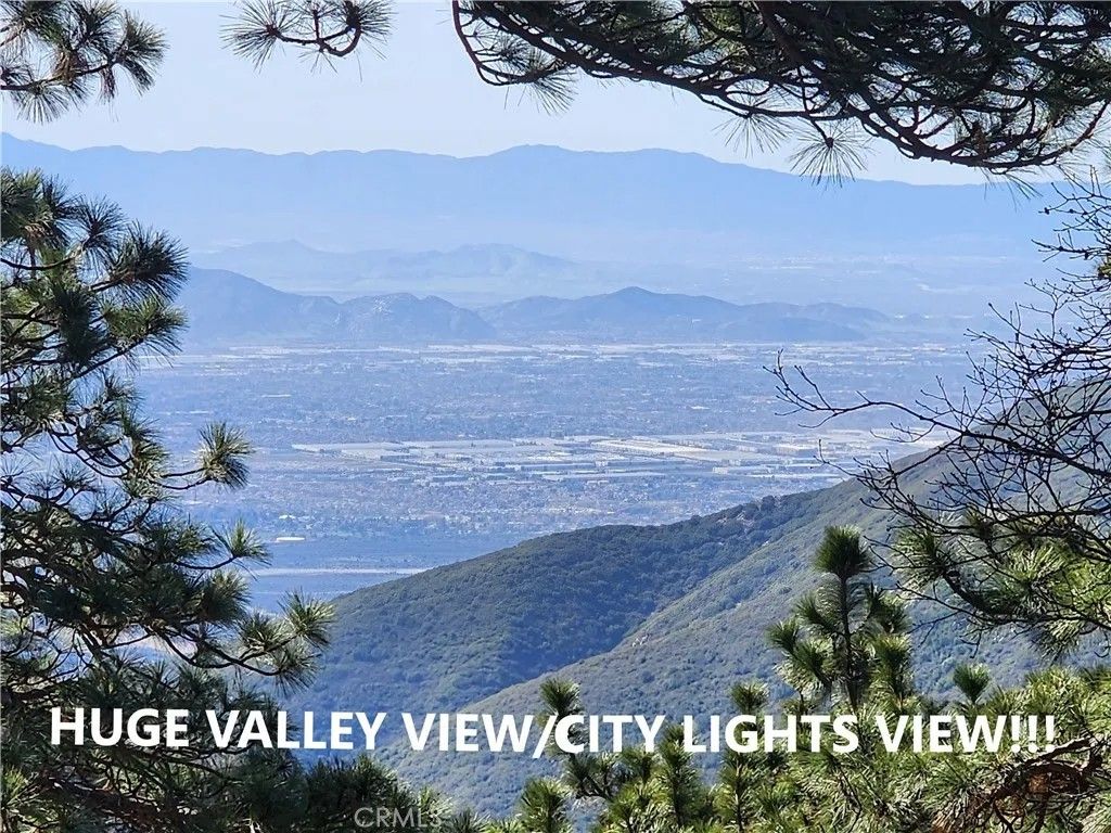 Photo of 21657 Vista Road, Cedarpines Park, CA 92322 (MLS # IG26021868)