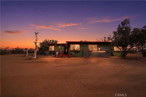 Photo of 60153 Stearman Rd, Landers, CA 92285 (MLS # CV26086545)