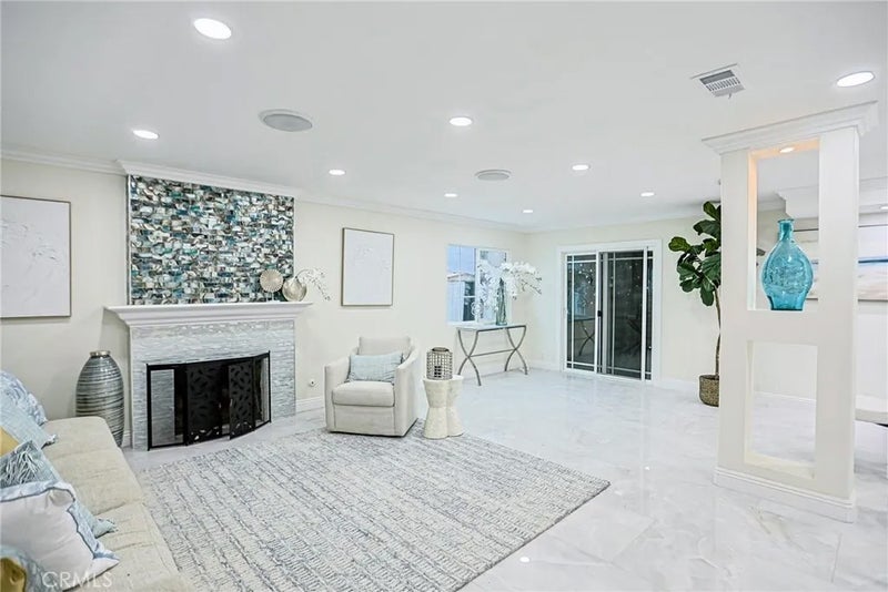 17230 San Lorenzo Circle