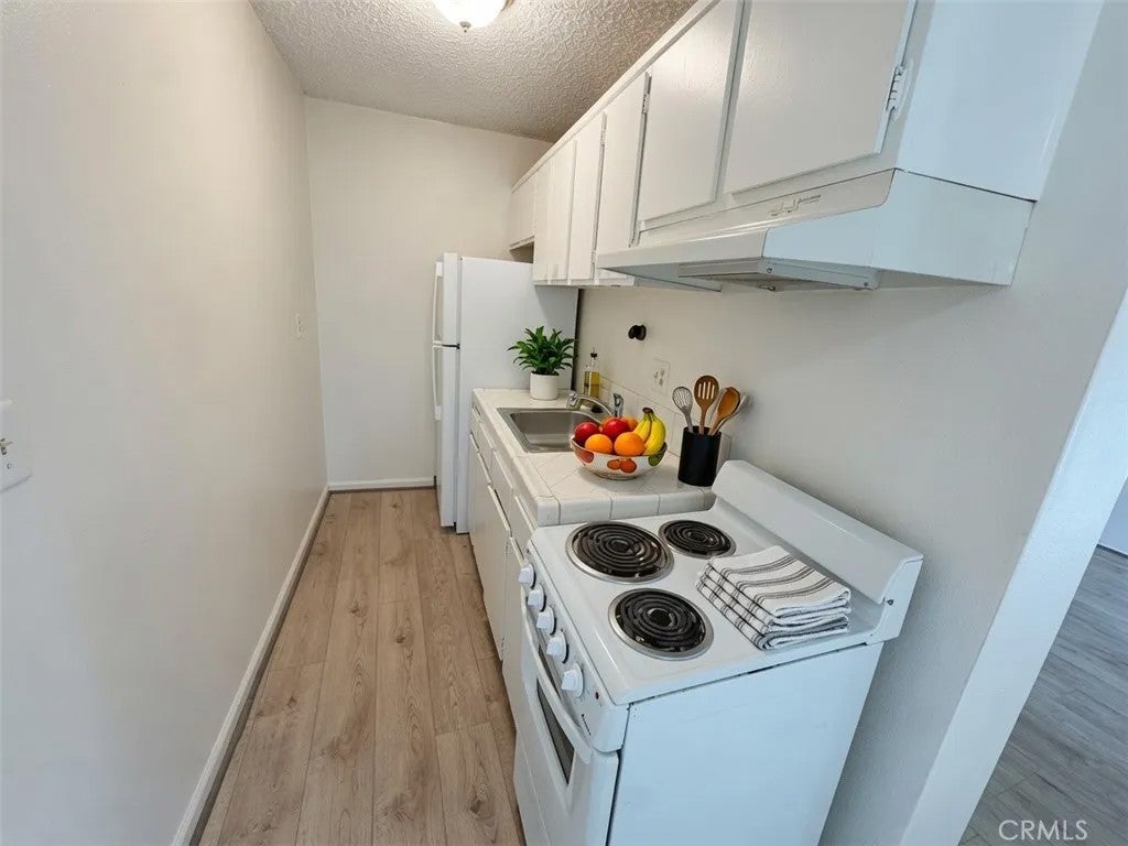 3050 Rue Dorleans 274