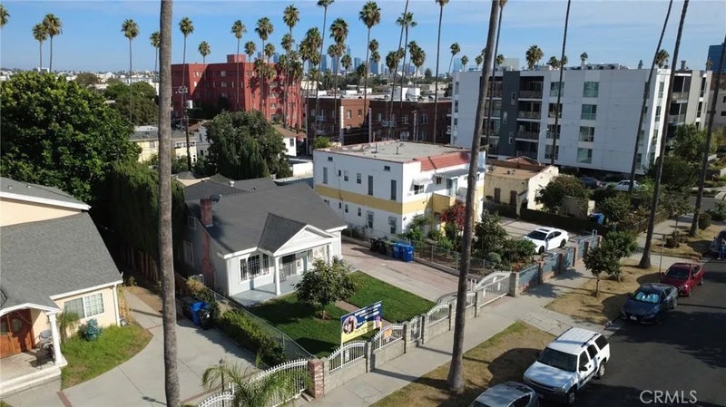 210 N Berendo Street