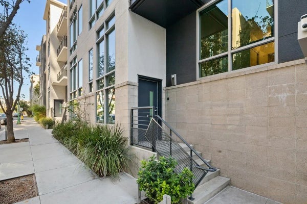425 W BEECH ST UNIT 212, SAN DIEGO, CA 92101 - Image db4dd421668b1fcaef5ca199ddf3ec40/386185524
