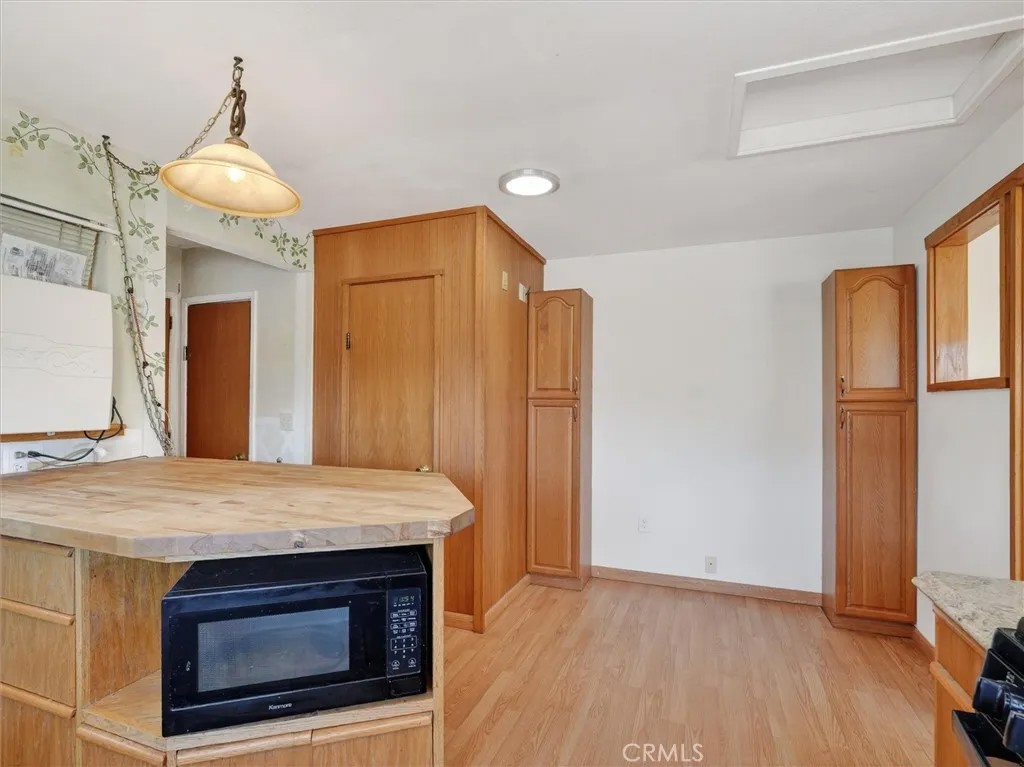 46535 Eastwood South