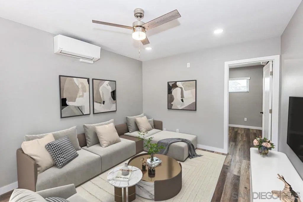 Photo of 3177 Elm St, San Diego, CA 92102 (MLS # 260020358)