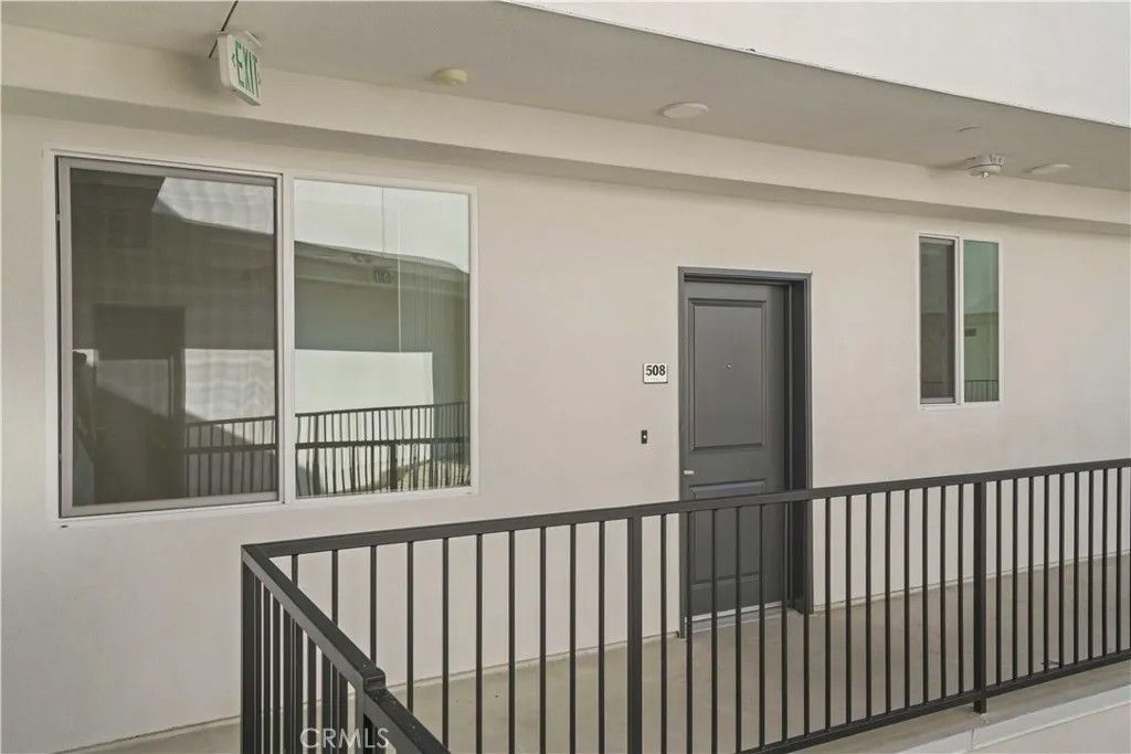 Photo of 8750 Sepulveda Boulevard #408, North Hills, CA 91343 (MLS # SR26091228)