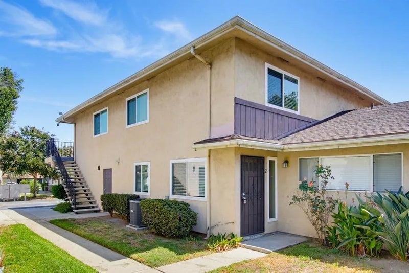 12120 Orange Crest Court 2