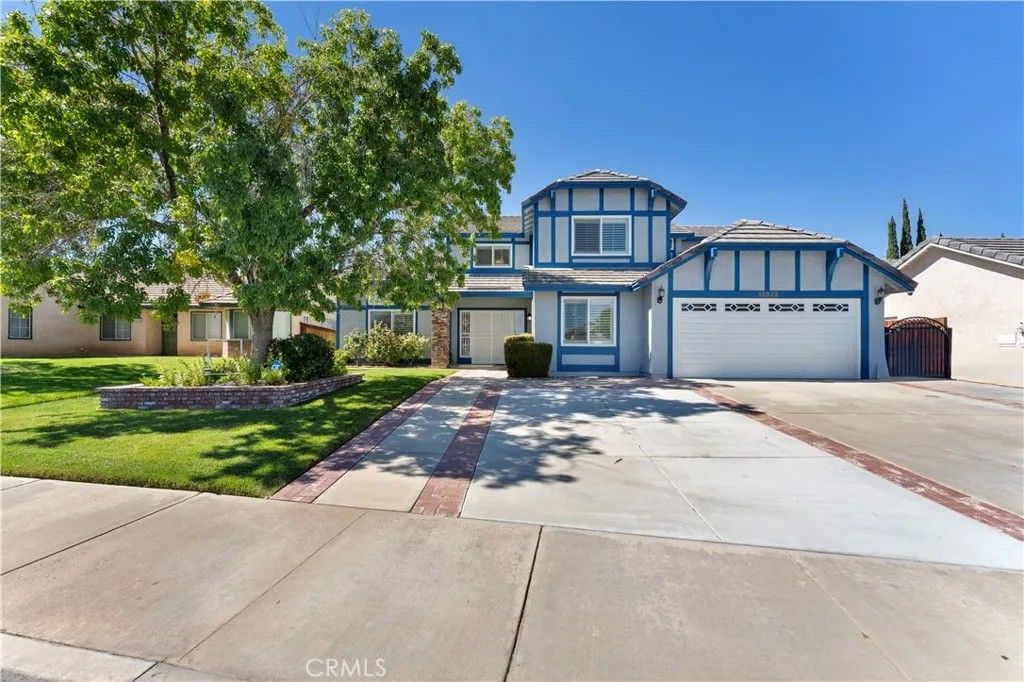 Photo of 12832 King Canyon, Victorville, CA 92392 (MLS # IV25238053)