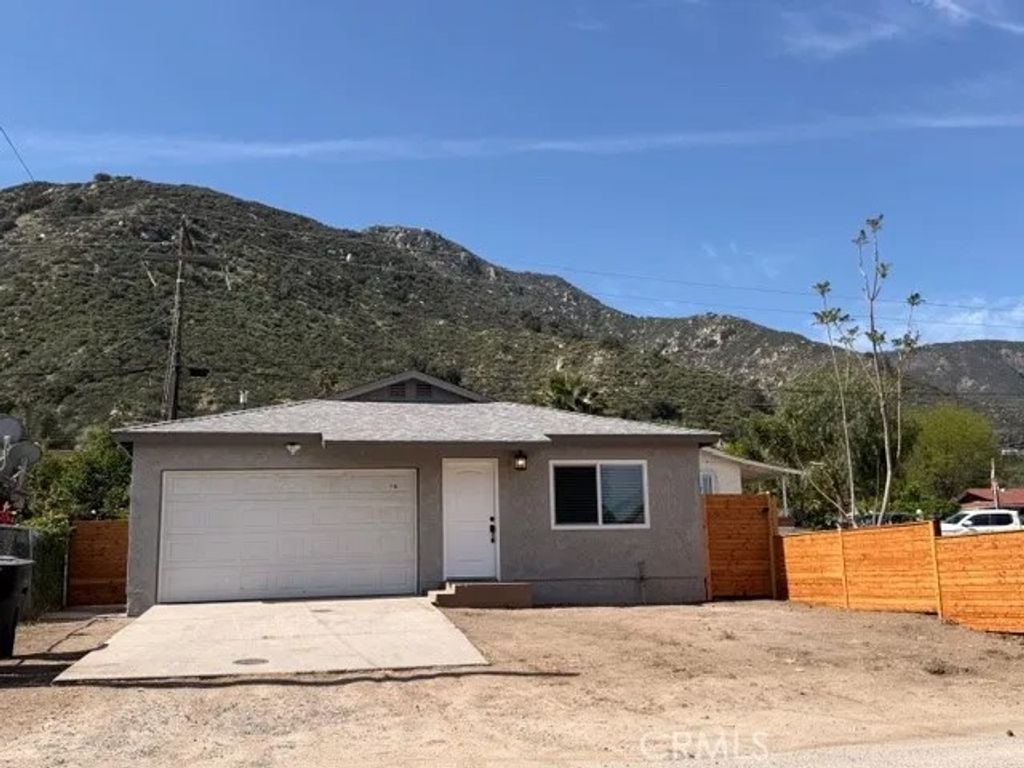Photo of 18255 Brightman Ave, Lake Elsinore, CA 92530 (MLS # HD26068042)